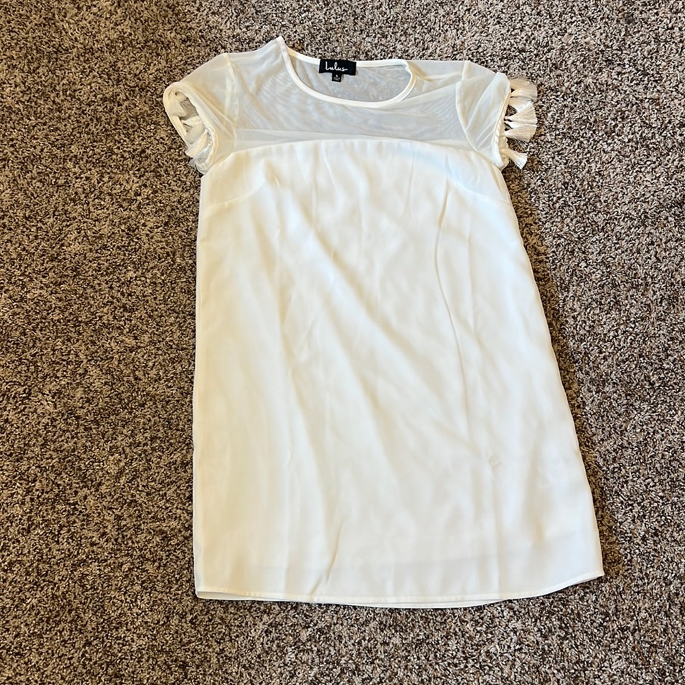 White lulu‘s size small dress